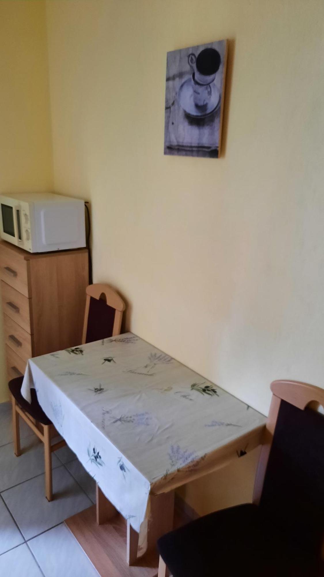 Apartmanhaz Balatonfenyves Lägenhet Exteriör bild