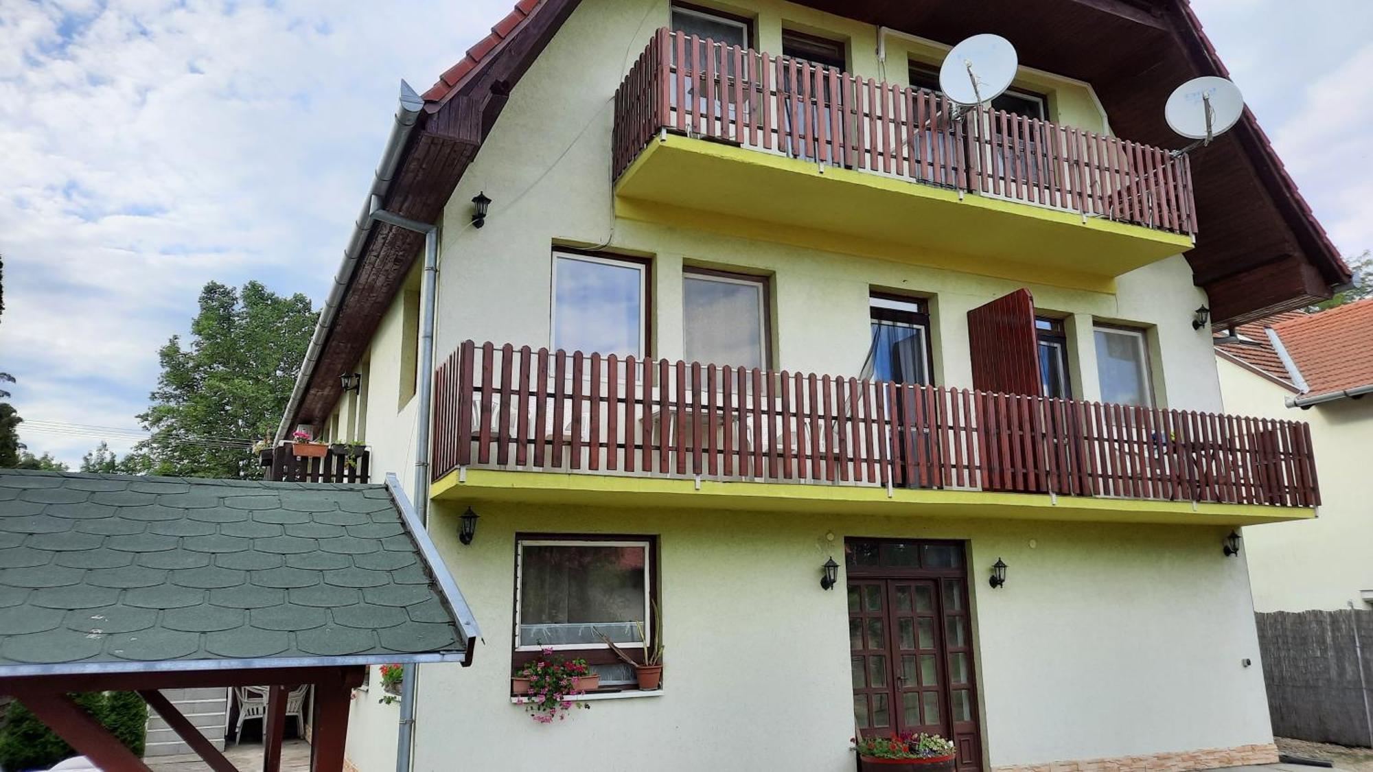 Apartmanhaz Balatonfenyves Lägenhet Exteriör bild
